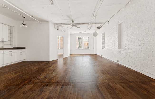 71 8 AVE
