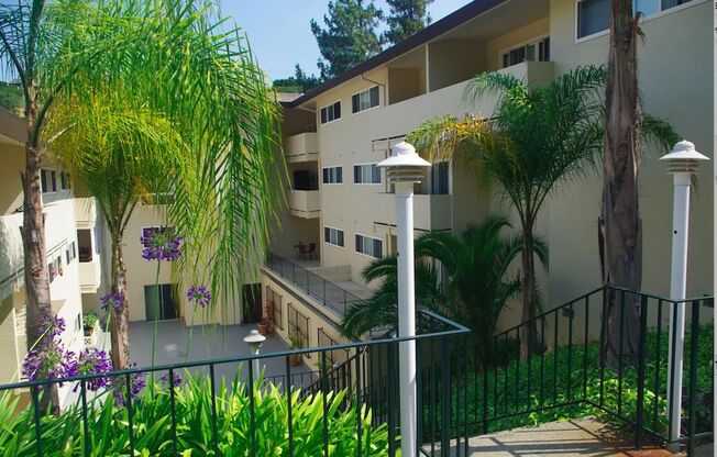 Spacious 1BR/1BA Apartment! Private Deck! Pool! Laundry! Parking! Pet! PROGRESSIVE