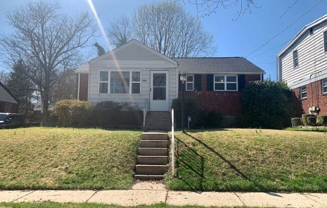 Renovated and spacious 3 BR 1 BA Rockville home - come see!