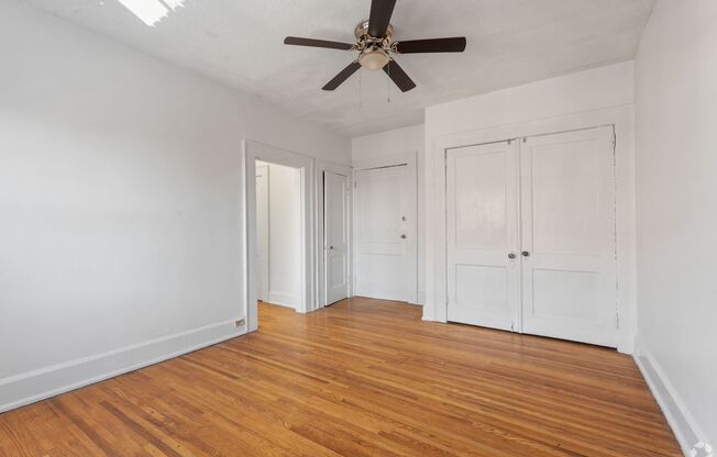 Studio, 1 bath, 475 sqft, $735, Unit Montclair 4