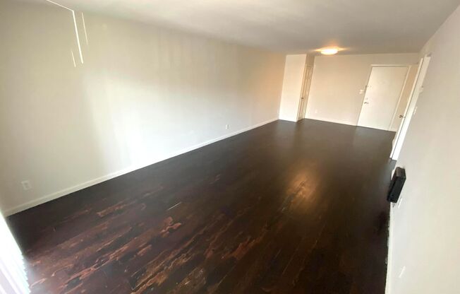 1 bed, 1 bath, 700 sqft, $2,400, Unit 306