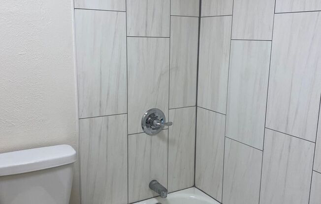 2 beds, 1.5 baths, 800 sqft, $1,845, Unit 1025-201