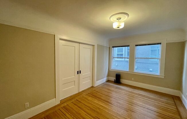 2 beds, 1 bath, $3,595, Unit 08