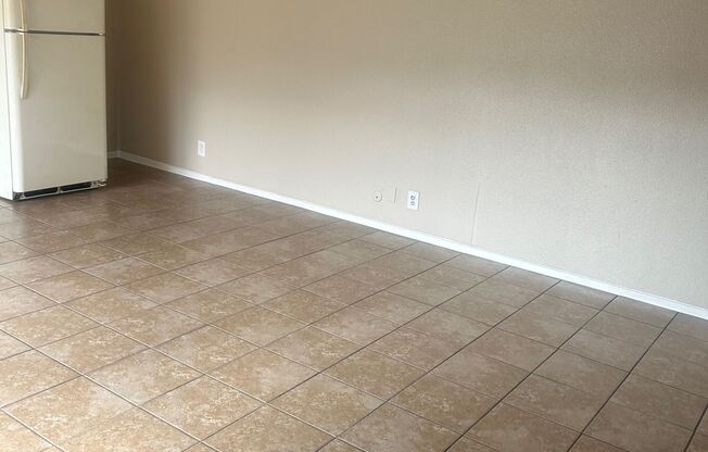 2 beds, 2 baths, 1,000 sqft, $1,725, Unit 3-1631-B