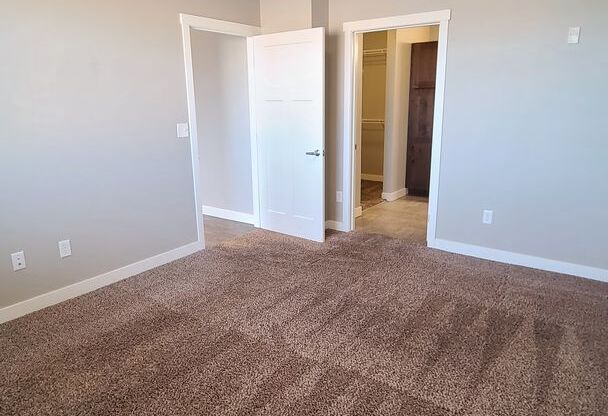 2 beds, 2 baths, $1,725, Unit 203