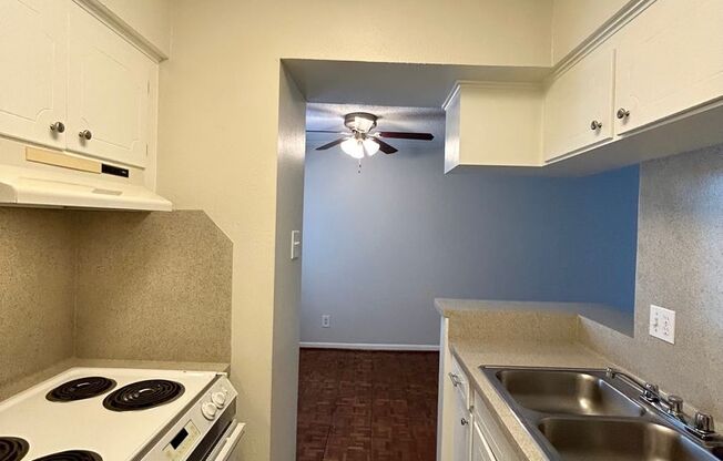 1 bed, 1 bath, 640 sqft, $1,275