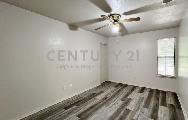 2 beds, 2 baths, $1,275