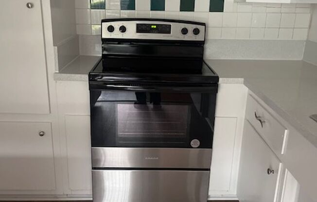 129 - Starcrest Apartments