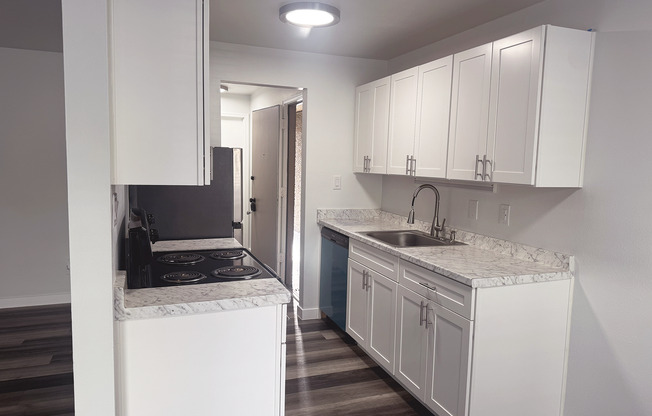 1 bed, 1 bath, 605 sqft, $1,495, Unit Unit 13