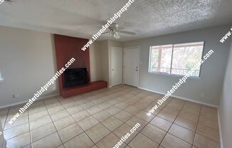 2 beds, 1 bath, 995 sqft, $975, Unit B