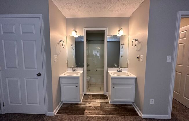 2 beds, 2.5 baths, 1,350 sqft, $1,695, Unit 23