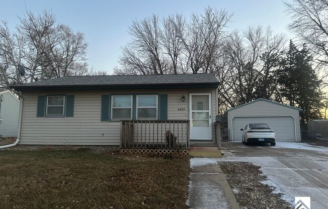 2409 E 6th St Sioux Falls, SD