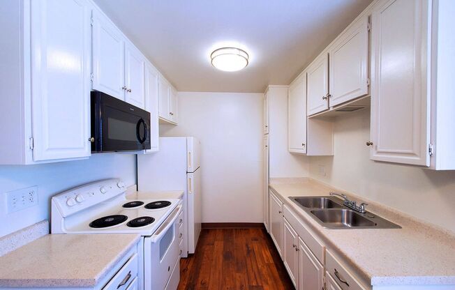 Arizona Towers Apartments