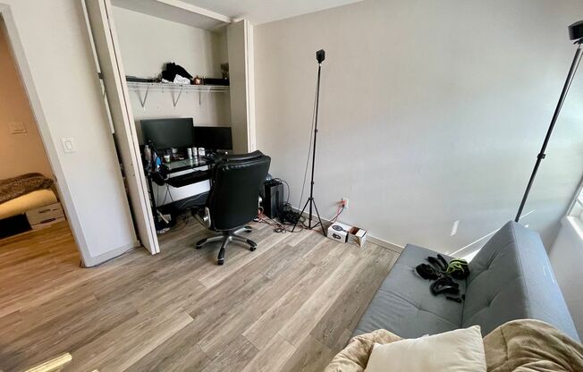 2 beds, 1 bath, $1,350, Unit 310