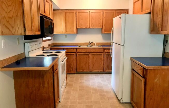 1206 SE 87th Ave. ** Charming Home with Garage **