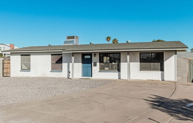 Beautiful 4 bedroom home in Tempe on a cul-de-sac!