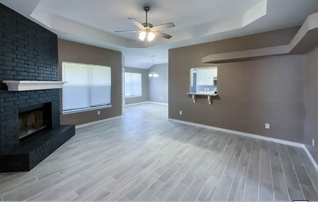 Stunning Remodeled Home in Spring Valley Estates – Modern Comfort and Convenience Await!