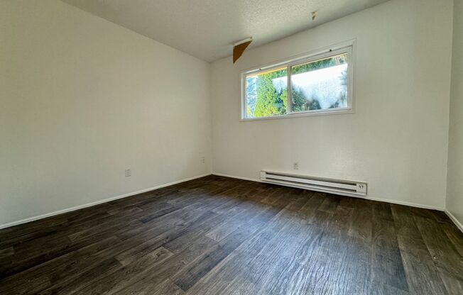 2 beds, 1 bath, 850 sqft, $1,499, Unit 26