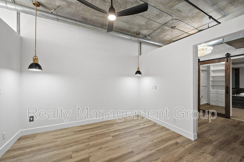 877 Island Ave., #316