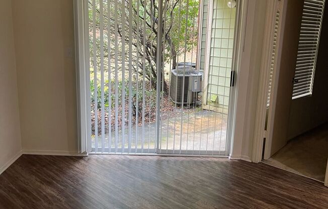 1 bed, 1 bath, 550 sqft, $860, Unit 1104