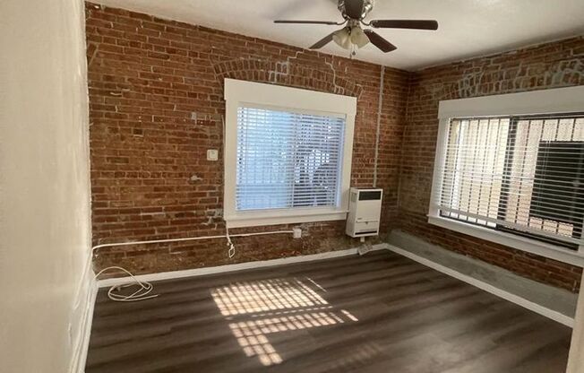 Pinnacle Apex Holdings LLC-1827 W SUNSET