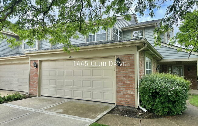 1445 CLUB DR