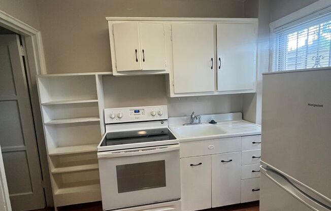 Alexandria/Del Ray/Potomac Yard - 409 Laverne Avenue - $2,595.00