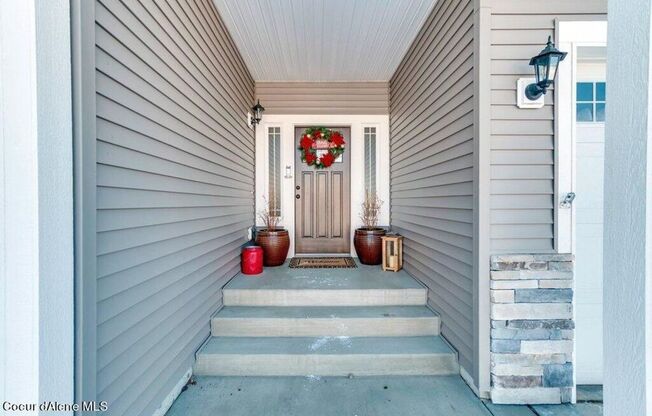 Great Post Falls Location!