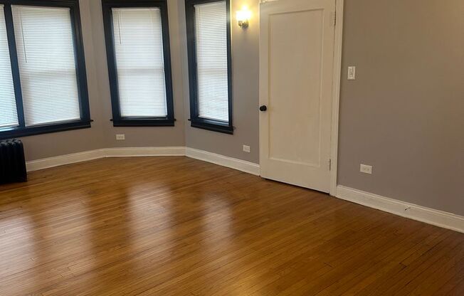 7945-53 S Langley Ave LLC