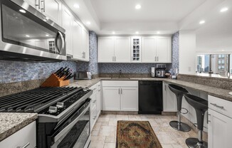 3 beds, 2 baths, 1,890 sqft, $7,500, Unit 22F