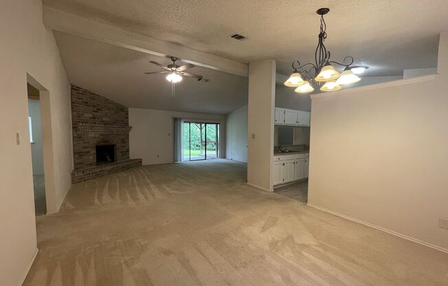 4426 Brushy Hill