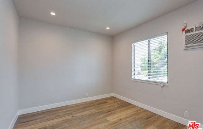 2845 REDONDO BLVD