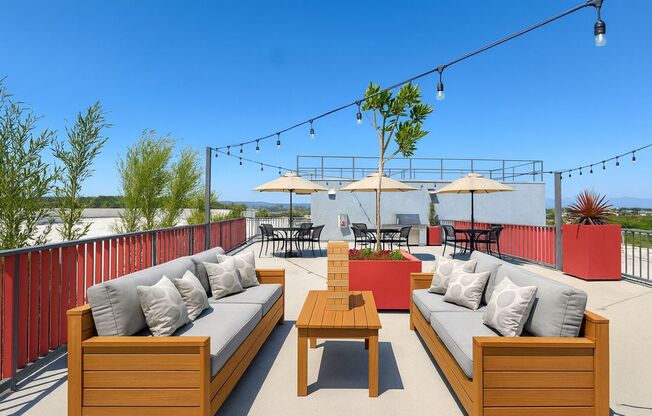 1 bed, 1 bath, 700 sqft, $2,595, Unit 207