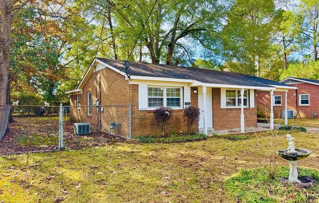 Charming 3-Bedroom Home with Cozy Living Spaces!