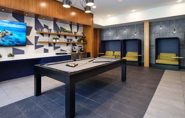 the lobby or reception area of the hotel commonwealth