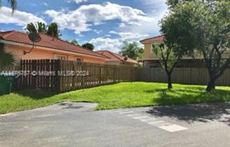 3 beds, 2 baths, $4,000, Unit # 5758