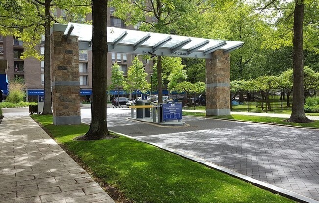 1 bed, 1 bath, 655 sqft, $2,600, Unit 703