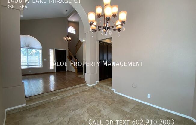 1406 W Lake Mirage Ct