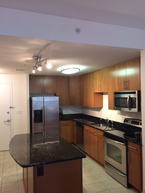 Beautiful 1 bedroom / 1 bath condo with balcony