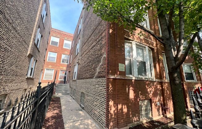 2048 N. California