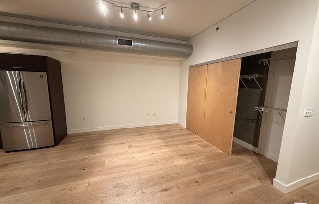 1 bed, 1 bath, 1,100 sqft, $2,600, Unit 506