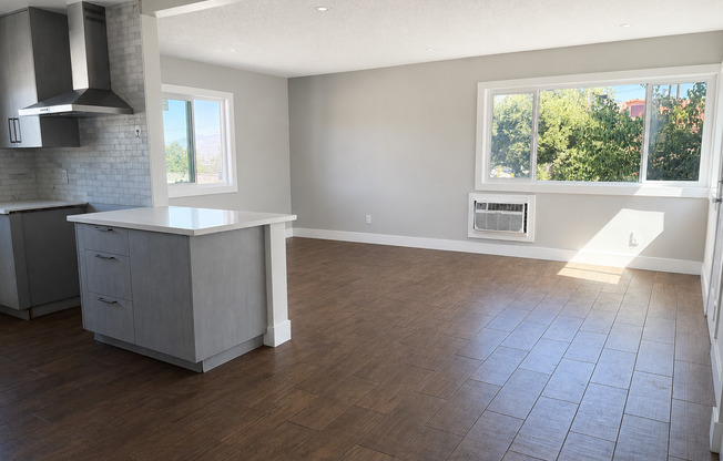 9949 Pinewood Ave LLC