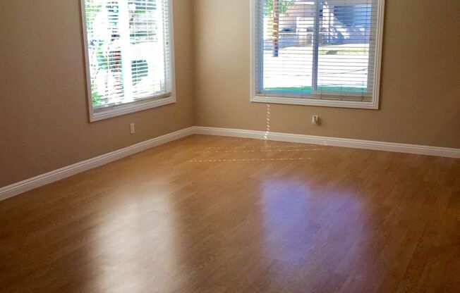 Vista Del Plaza - 40