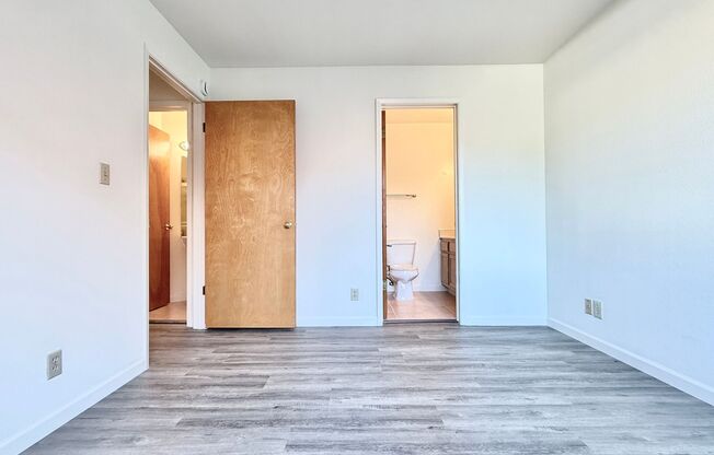 2 beds, 1.5 baths, $2,595, Unit #2
