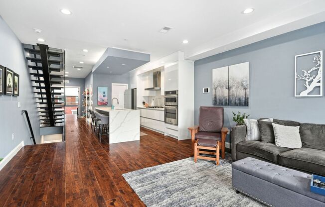Premium Francisville Condo with Roofdeck!