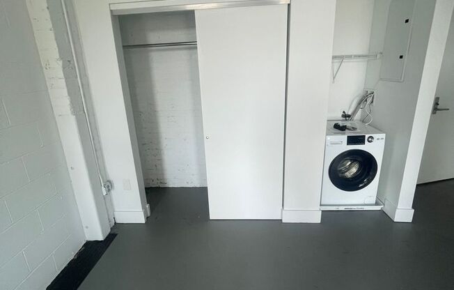 Studio, 1 bath, 625 sqft, $1,495, Unit 803