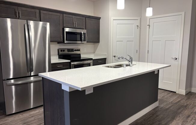 2 beds, 2 baths, 1,172 sqft, $2,195, Unit 4888-208