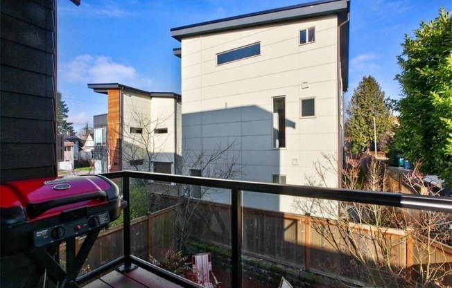 Gorgeous Green Built Ballard Townhome