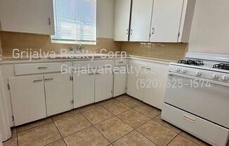 2 beds, 1 bath, 900 sqft, $1,195