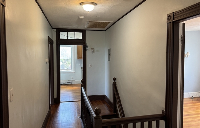 2 beds, 1 bath, 900 sqft, $2,800, Unit 3